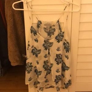 H&M women’s floral blouse size 4